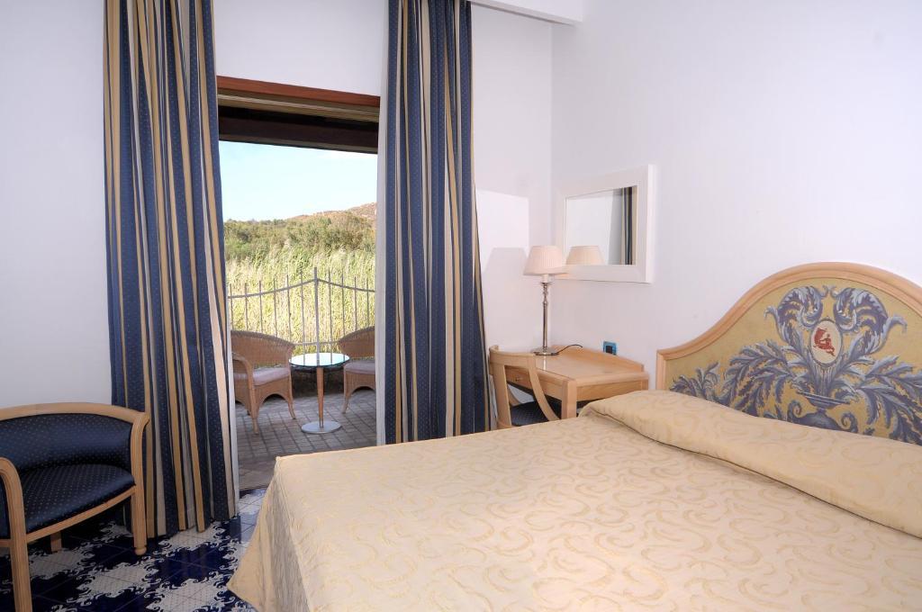 Superior Double or Twin Room,1214291050:JPEG